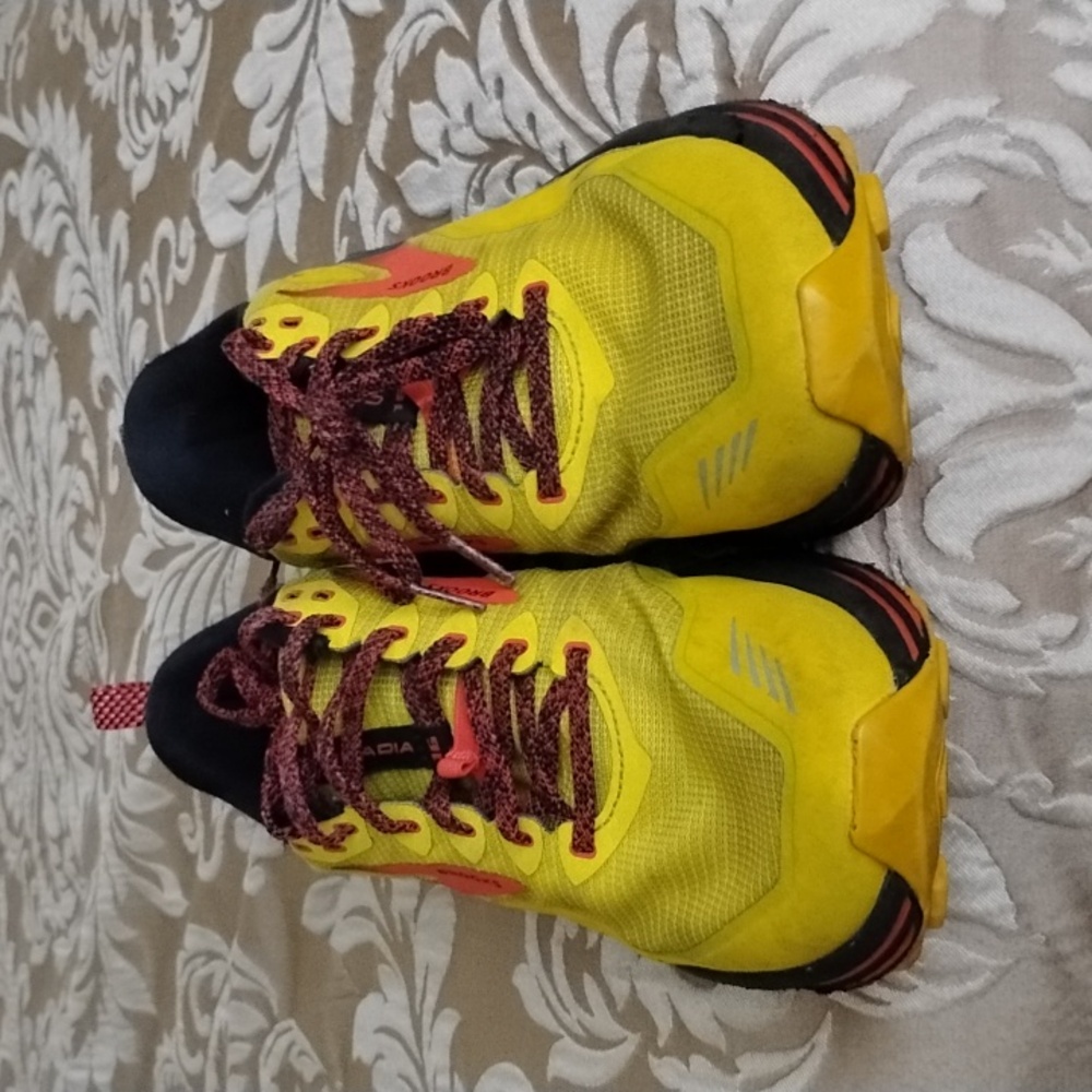 Brooks Cascadia 16 Trail Men's Running Shoe Size 8 D (Medium) - Picture 3 of 5